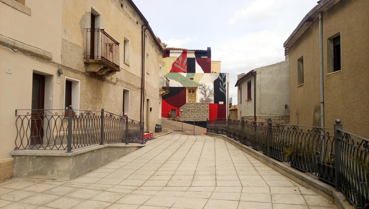 Locanda Li Manni Aggius Bagian luar foto